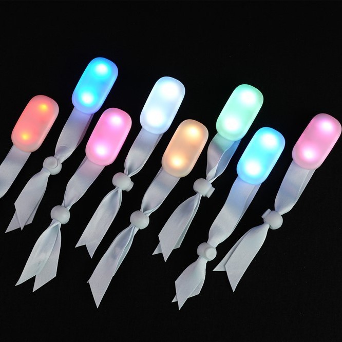 LED concert bracelets synchronized light show
